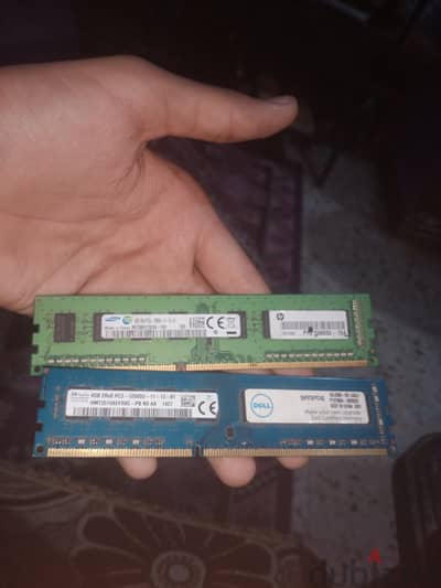2رامات الواحده  اربعه جيجا ddr3