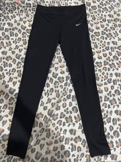 Nike leggings from turkey size Medium