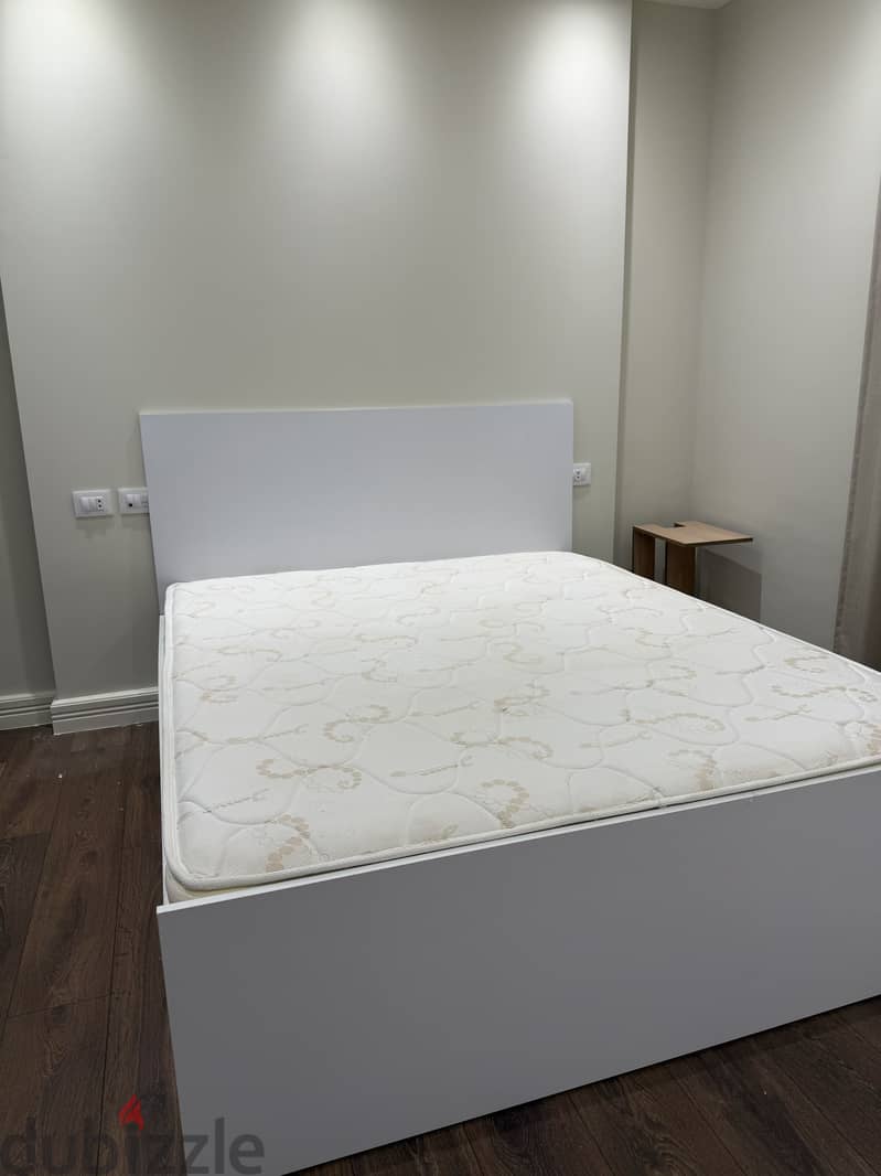 NOT USED BED 160cm 1