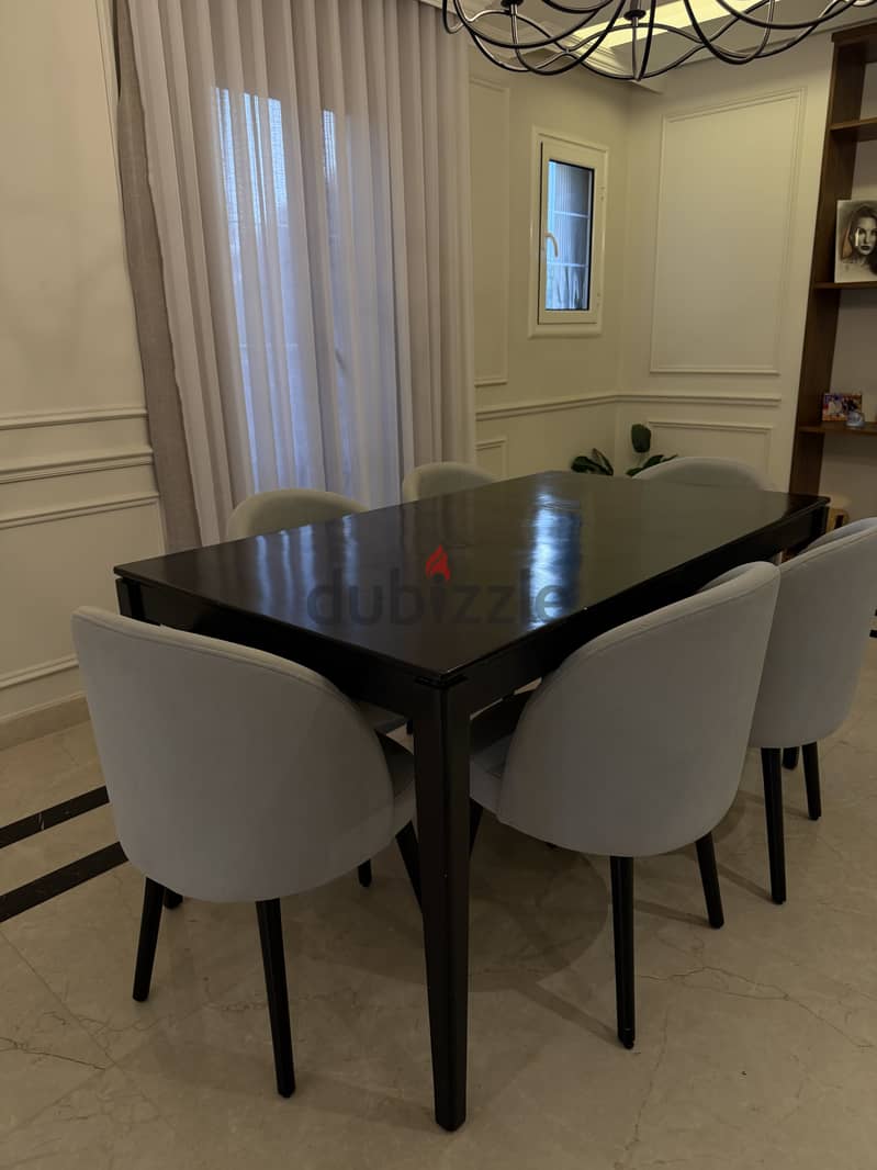 Dinning table with 6 chairs 2
