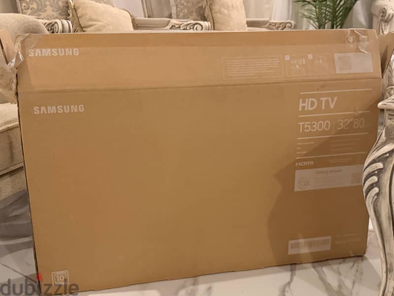 Samsung Smart TV Screen 32” 1