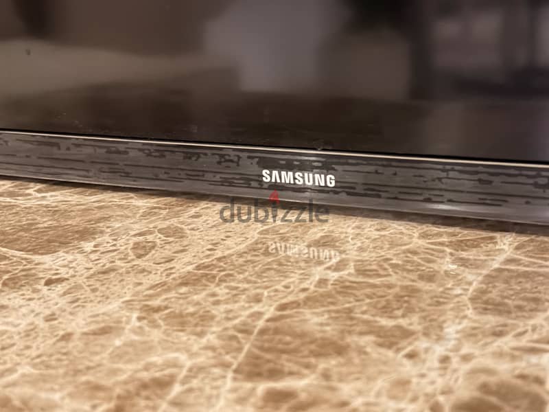 Samsung Smart TV Screen 32” 5
