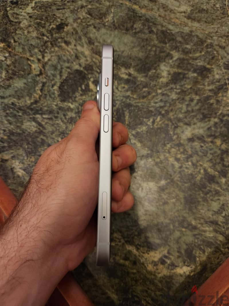 Apple - iPhone 15 7