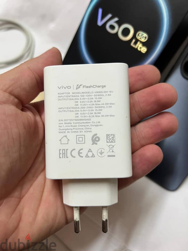 Vivo V60 3