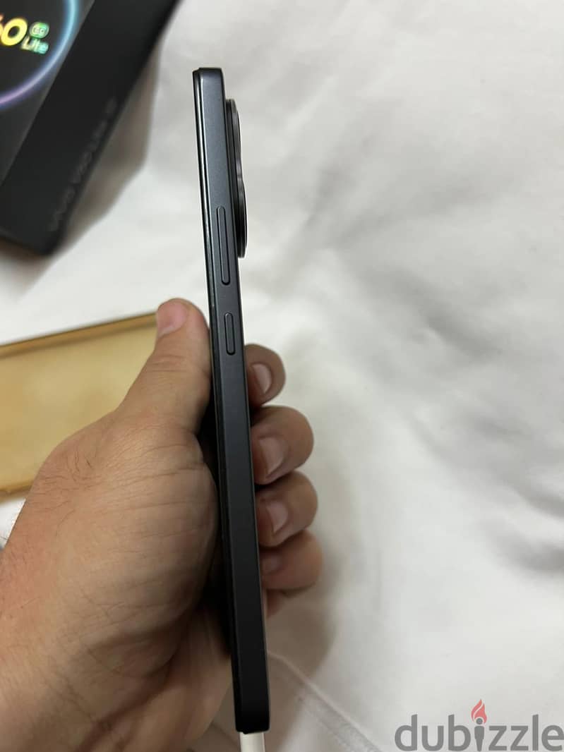 Vivo V60 7