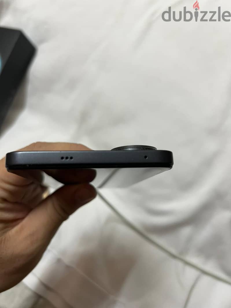 Vivo V60 8