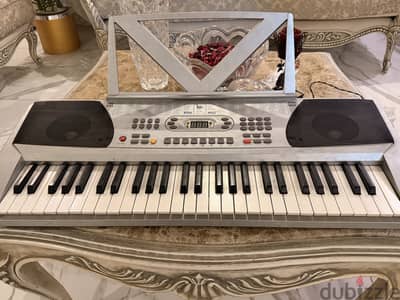 ARK-558 54 - Electronic Keyboard