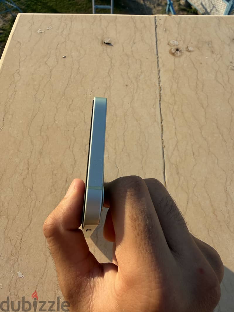 آبل - آيفون 12 3