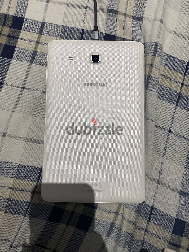 Samsung galaxy Tab E 1