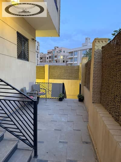 Apartment for sale in Fifth Settlement (Al-Andalus), near Al-Teseen Street and Mivida Compound Private entrance Ultra-super-lux finishing