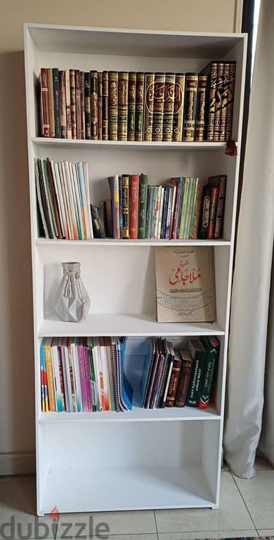 مكتبة ايكيا
