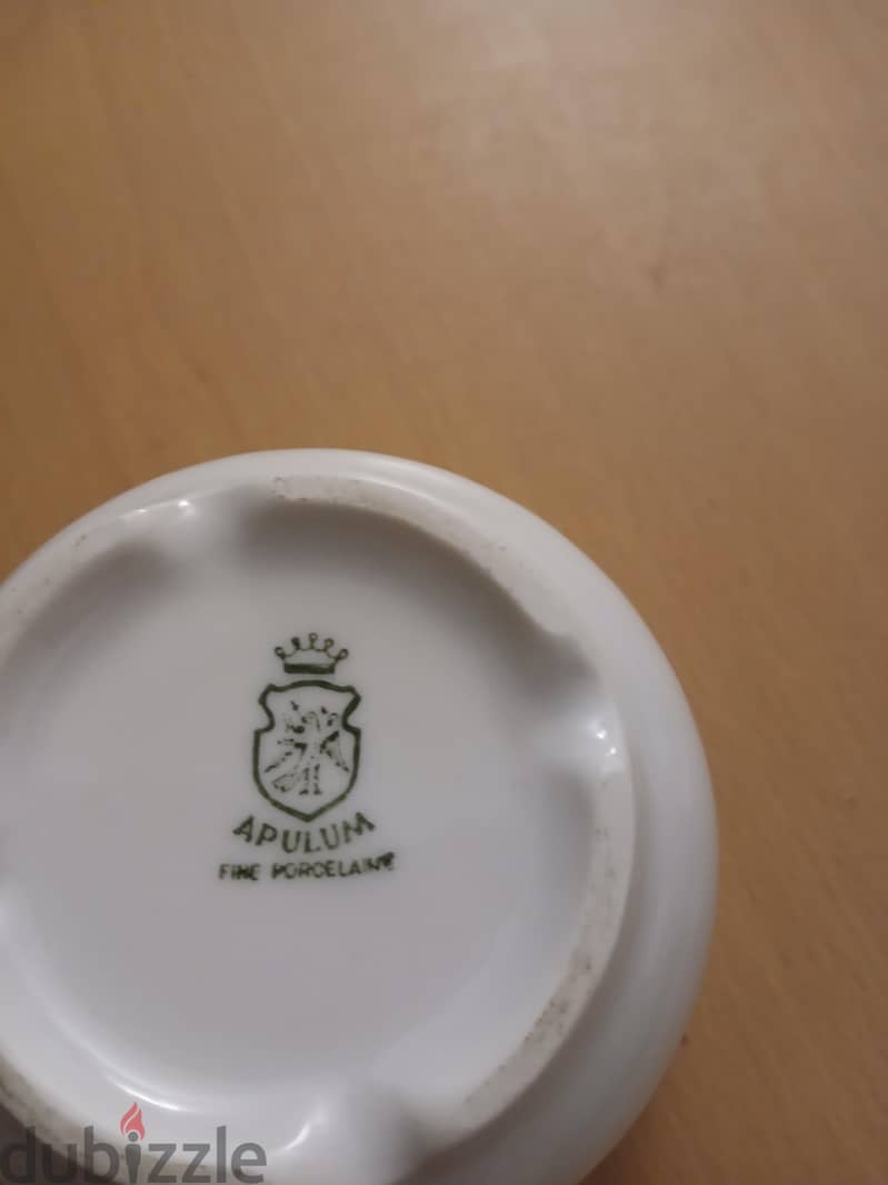 vintage porcelain vase 1