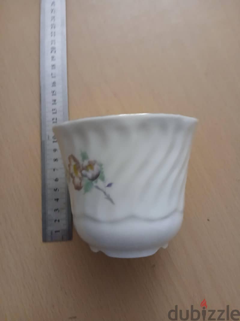 vintage porcelain vase 2