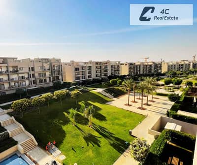 باقل بمليون جنية شقة 3 غرف نوم متشطبة بالكامل برايم لوكيشن وفيو مفتوح للبيع بمقدم واقساط مريحة فى كمبوند فيفث سكويرالمراسم التجمع الخامس بجوار ازار