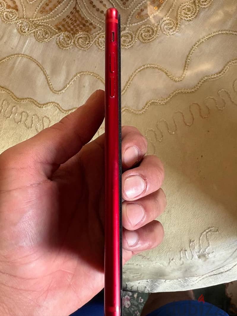 iPhone 8s 4