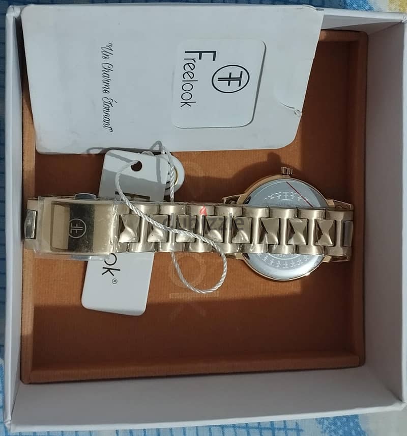 Freelook Watch 1