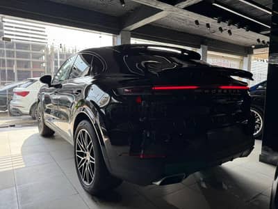 Porsche Cayenne 2025