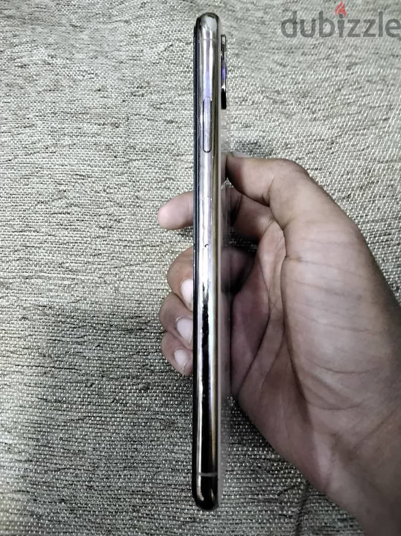 Apple - iPhone XS Max 6