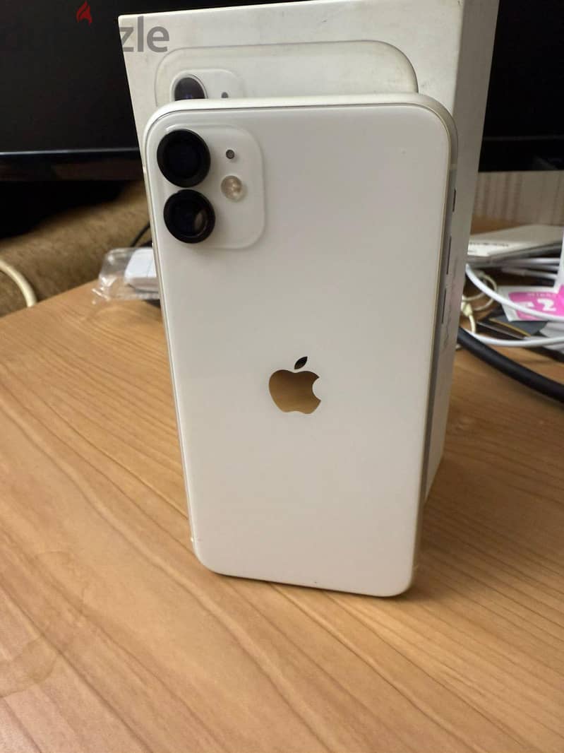 Apple - iPhone 11 1