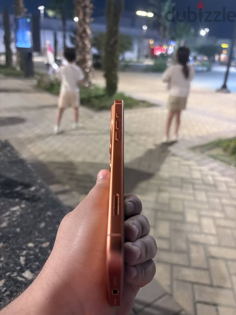 Apple - iPhone 17 Pro Max 1