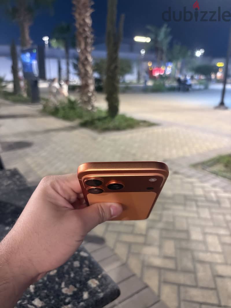 Apple - iPhone 17 Pro Max 3