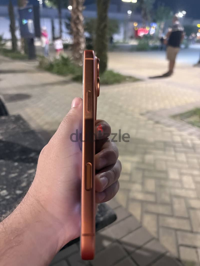 Apple - iPhone 17 Pro Max 4