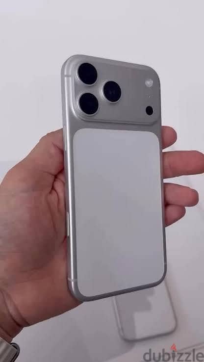Apple - iPhone 17 Pro Max 1