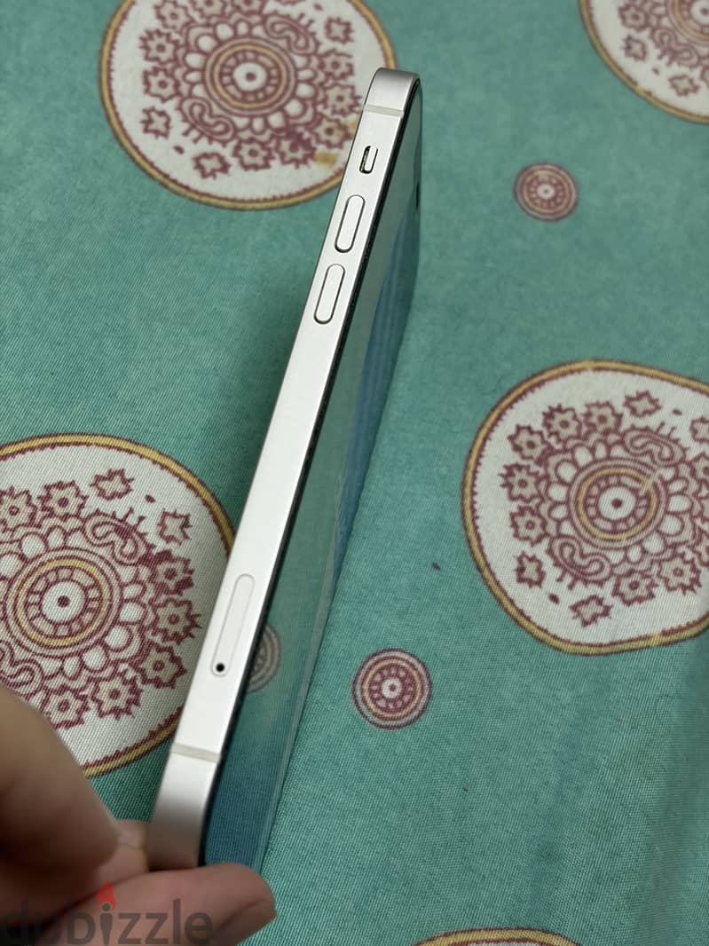 Apple - iPhone 12 2