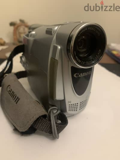 Canon MV800i Digital Video Camcorder