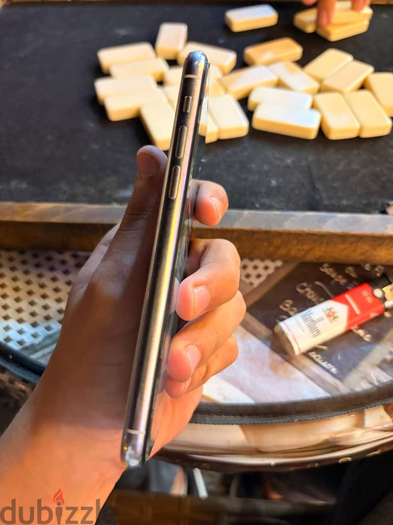 iPhone 11 Pro 4