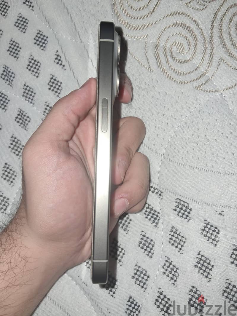 Apple - iPhone 15 Pro 4
