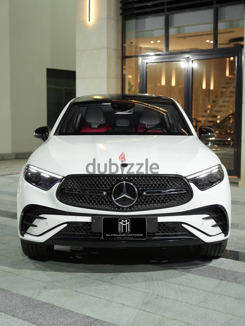 مرسيدس Mercedes GLC300 2024 KM4000 Fully loaded