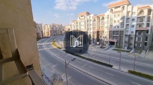 For rent in the residential neighborhood third R3 apartment 150 meters repeated floor (first occupancy)