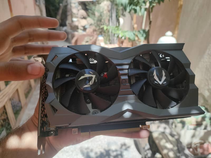 GTX 1660 Super 3