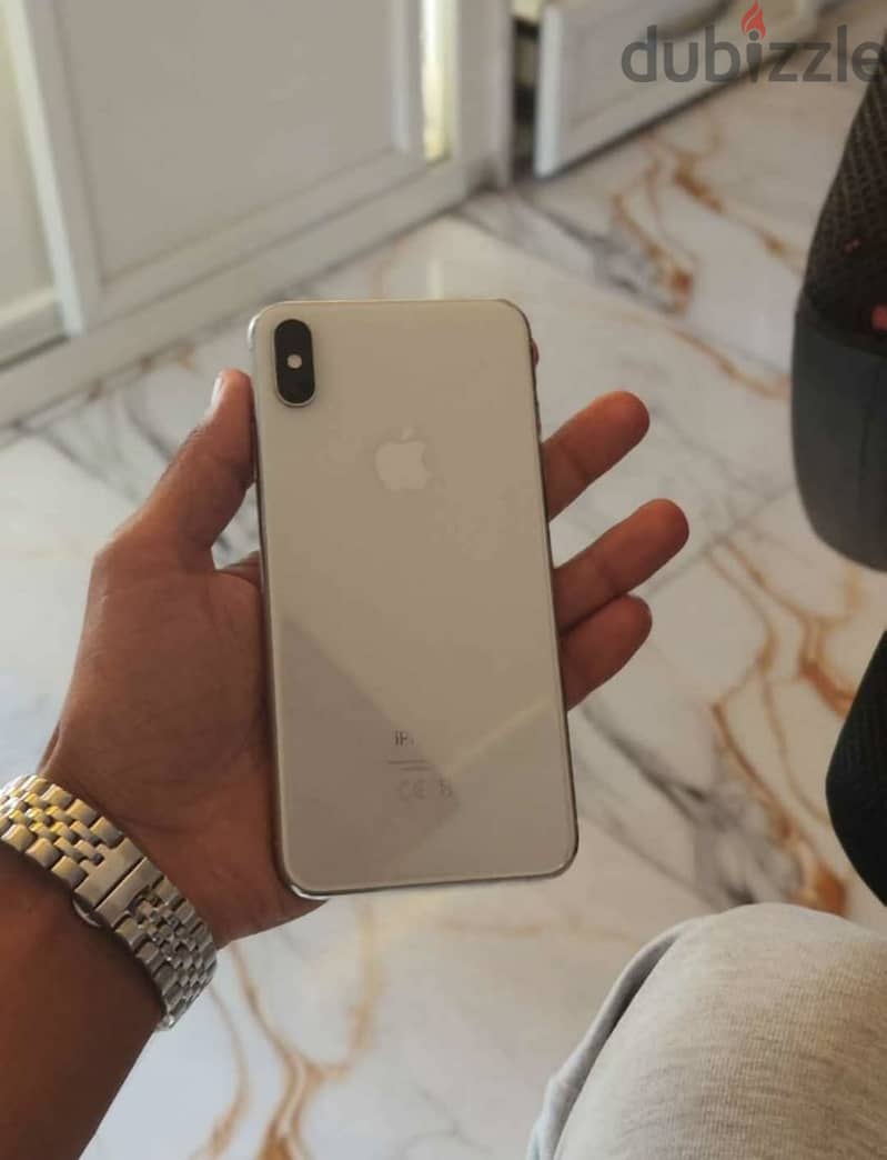 Apple - iPhone XS Max 9