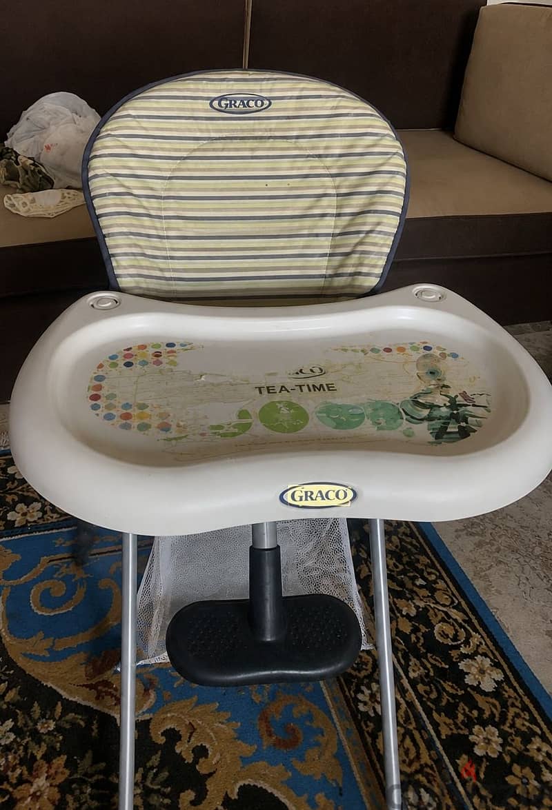 Baby feed chair 1