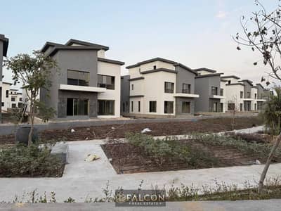 LOWEST PRICE IN NEW CAIRO | READY TO MOVE | CENTRAL PARK VIEW | 7-YEAR INSTALLMENTS | CREEK TOWN