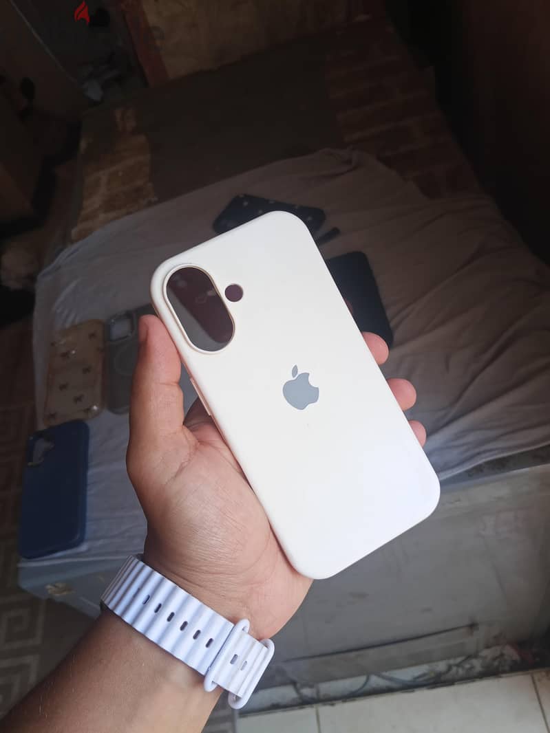 آبل - آيفون 16 1