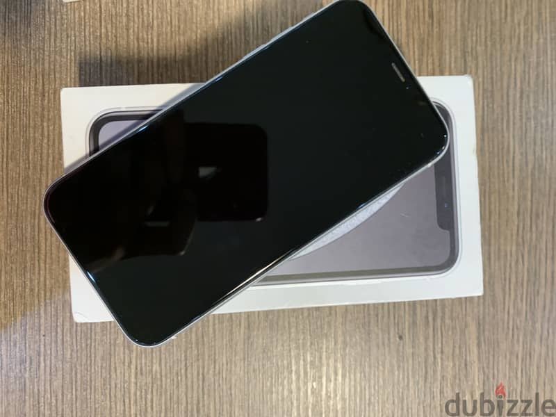 Apple - iPhone XR 3