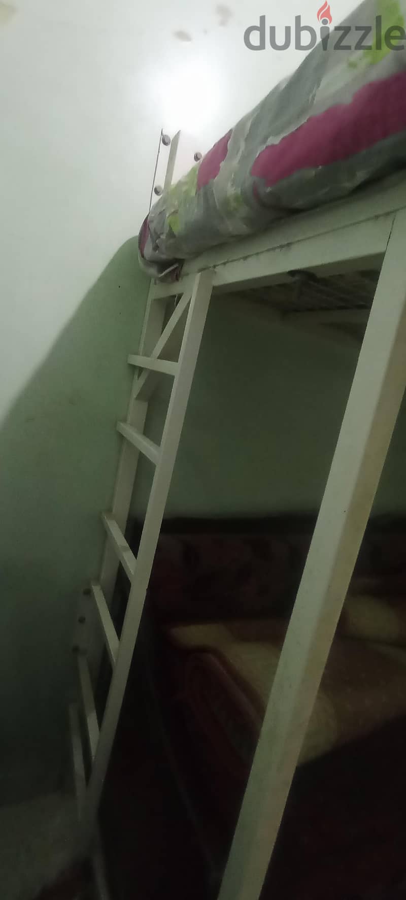 سرير اطفال 1