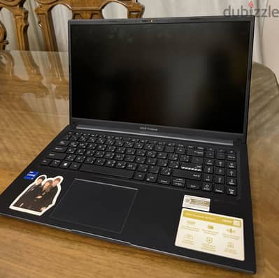 ASUS Vivobook X1504VA.