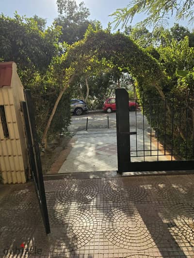 Apartment for sale in Zahraa El-Maadi in the second sector of the Bank for Development buildings  Sale includes 4 air conditioners and kitchen units  Area 160m consisting of 3 rooms including master, reception, kitchen