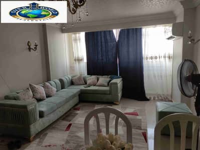 Zahra Al-Maadi, branching off Al-Khamseen Street, fully furnished apartment, area 120 meters, reception, 3 rooms, bathroom and kitchen. All electrical appliances are available in the apartment, with 2 air conditioners, one in the living room and one in the bedroom. The building is on the fourth floor and has an elevator, branching off Al-Khamseen Street next to Adoo Coffee.