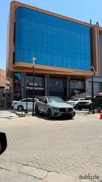 Restaurant and café for rent