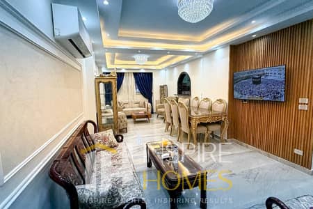 شقة اول سكن مفروشة مرخصة للايجار -  مكيفة بالكامل
