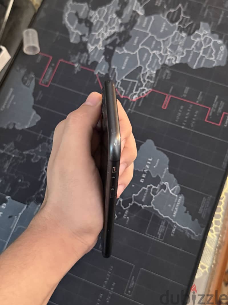 Apple - iPhone 11 5
