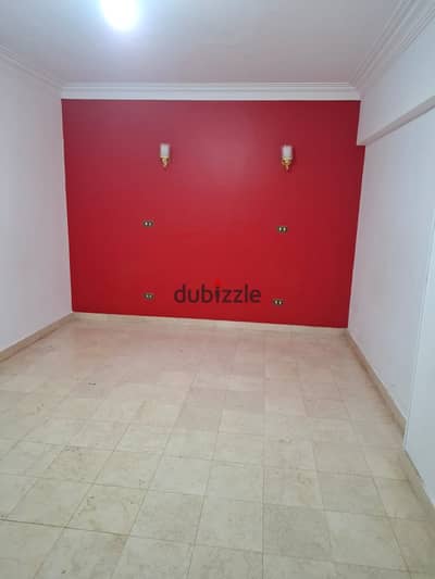 Apartment for rent in Zahra Maadi next to the traffic department and all services area 160m consisting of 3 rooms, reception, kitchen, 2 bathrooms, floor 11 there is an elevator finishing the 