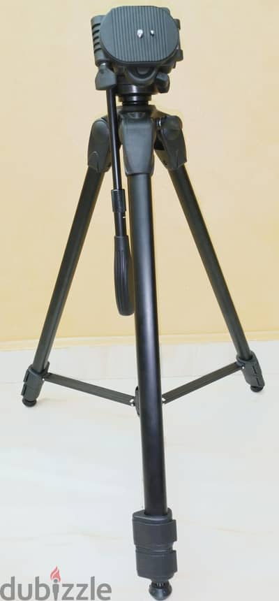 ترايبود احترافى  Weifeng WT 3907 جديد لم يستخدم