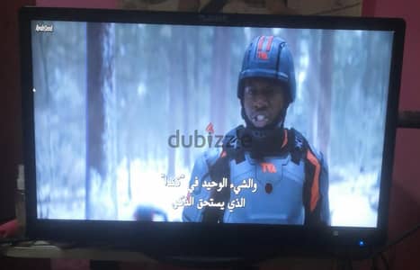 شاشة كمبيوتر 24بوصه بها خط رفيع جدا ومفيش فصال نهائي هتفاصل وفر الكلام