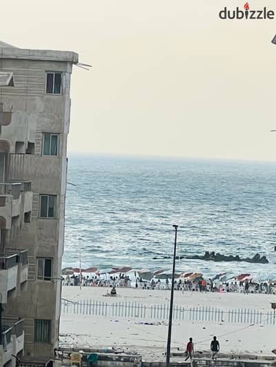 شقه في العجمي شاطي النخيل سابع عماره من البحر وبجوار فندق دار الدفاع الجوي موقع مميز يصلح لي الاستثمار والسكن